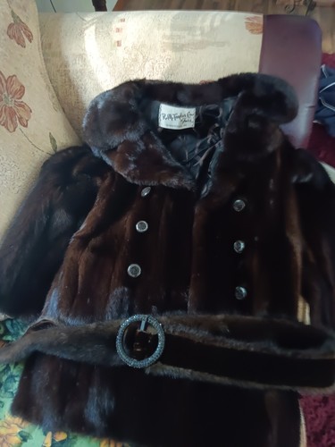 Tayler mink fur - r.m, co.